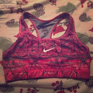 Sports bra